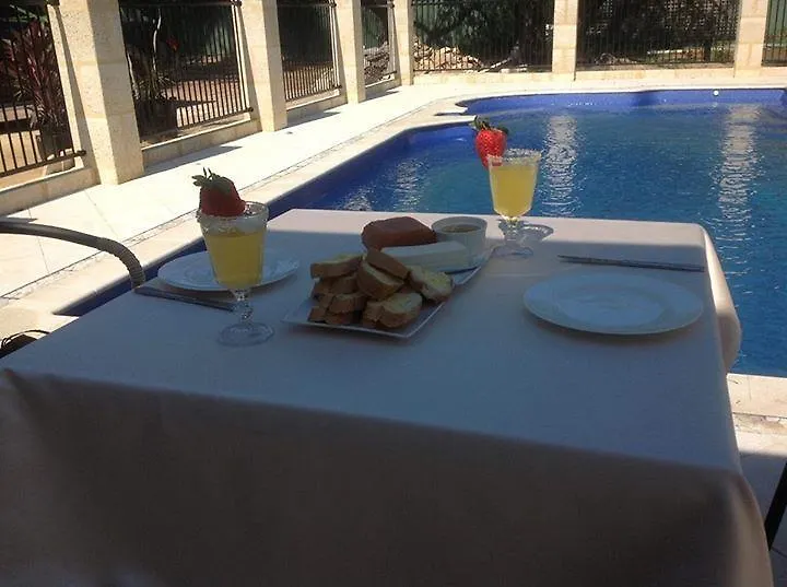 Rothwood Homestays Perth Bed & Breakfast