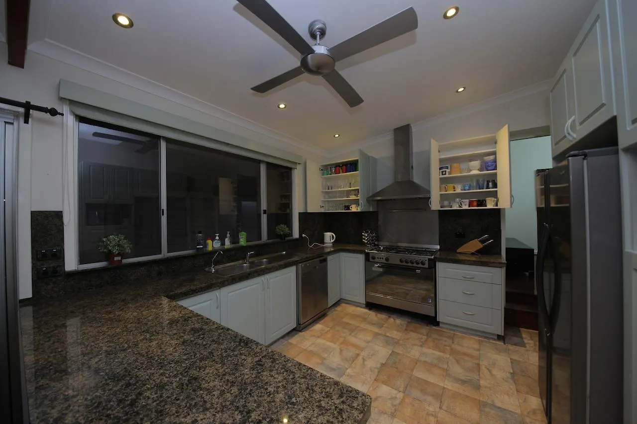 Rothwood Homestays Perth Bed & Breakfast