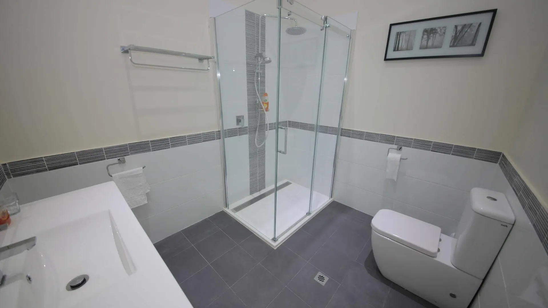Rothwood Homestays Perth 4*,